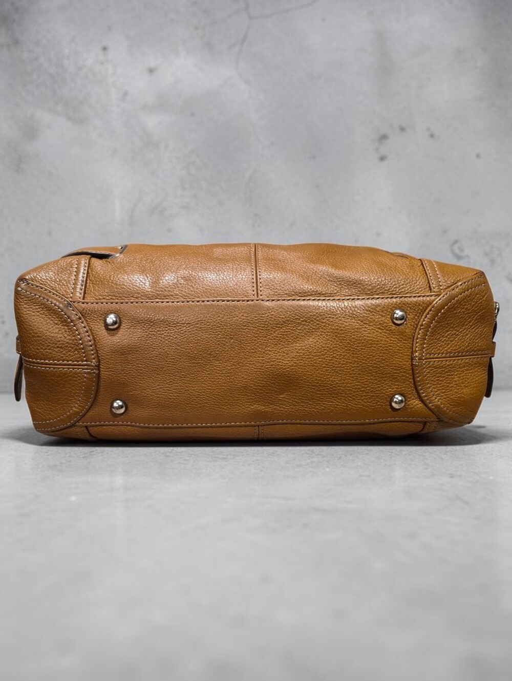 Tignanello Pebbled eather Shoulder Bag - Picture 6 of 8